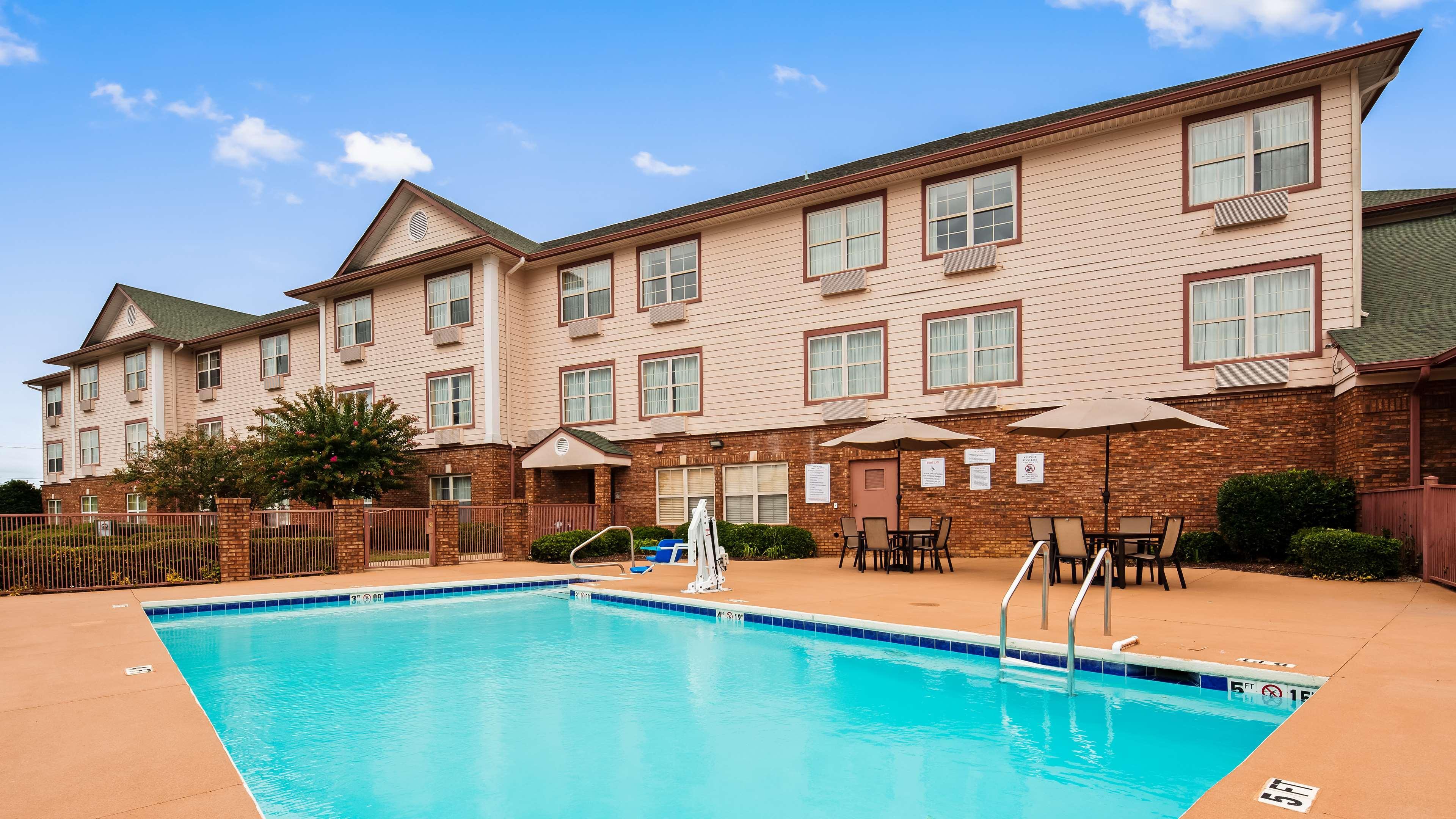 Best Western Plus Bessemer Exterior photo